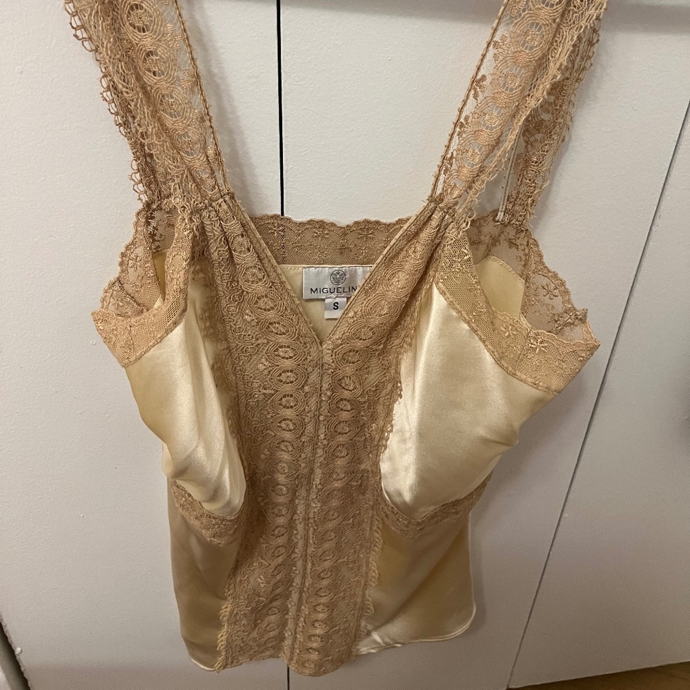 Small Vintage Miguelina Silk Top with Lace